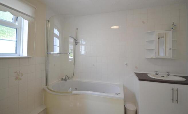 Annex Bathroom.jpg