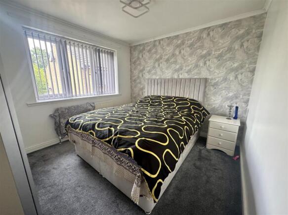 3 bed House to rent Image 6