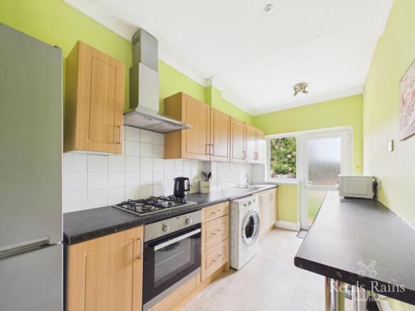 3 bed Terraced for sale Image 2