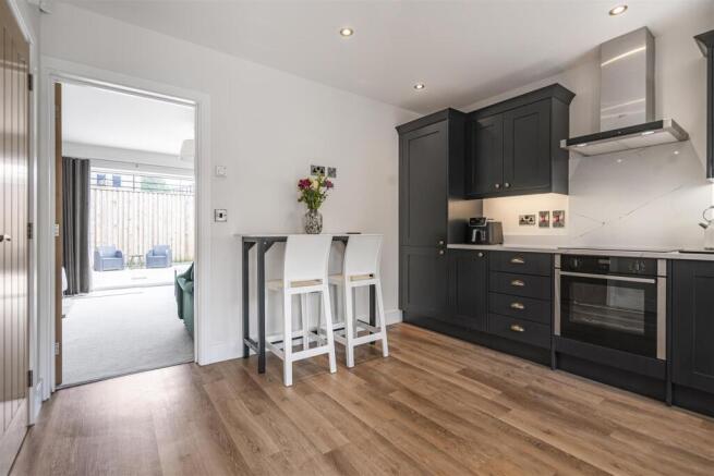 2 bed Semi-Detached for sale Image 9
