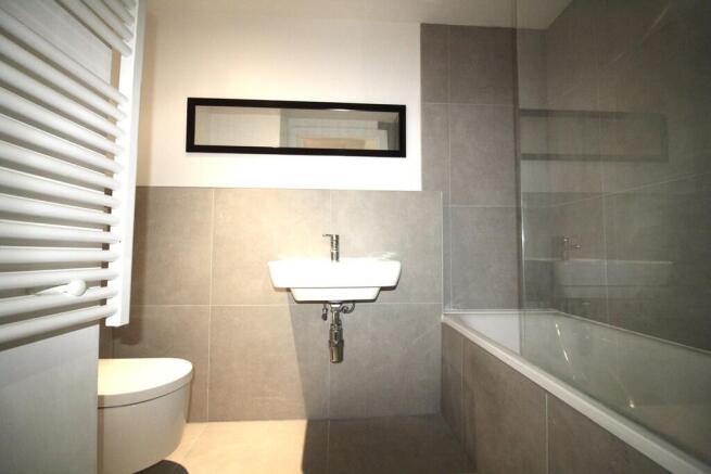 1 bed Apartment to rent Image 9