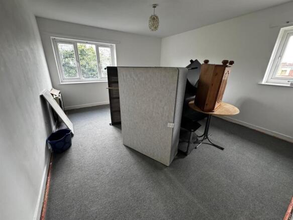 WhatsApp Image 2025-08-21 at 15.54.09 (1).jpeg