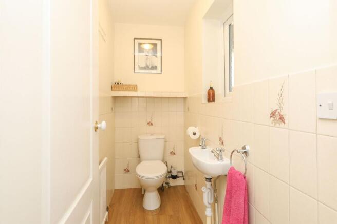 3 bed Detached for sale Image 11