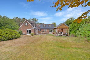 Woodhaven, Chestnut Walk, East Grinstead RH19 2LB