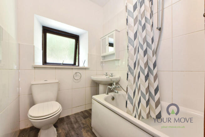 3 bed Terraced for sale Image 12