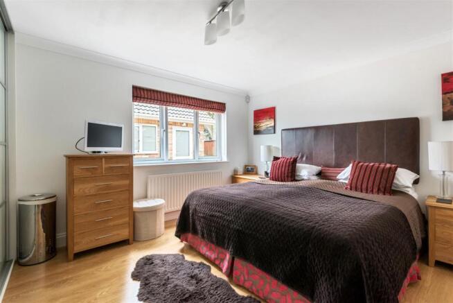 Bedroom 1.JPG