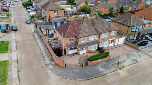 7, Tamar Road, Leicester LE4 9FQ