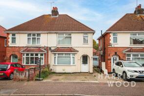 32, Smythies Avenue, Colchester CO1 2US