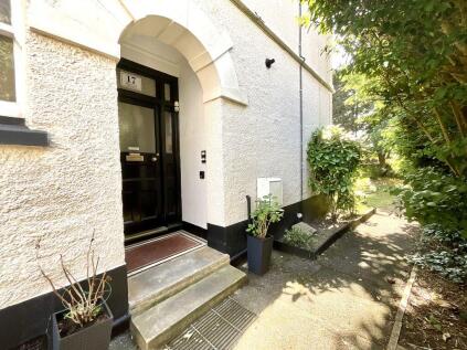 17 Belle Vue Crescent, Southbourne