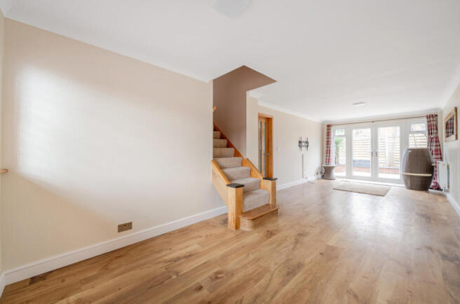 1429885-5-69b83f8...