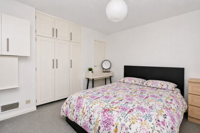 2 bed Apartment for sale Image 7