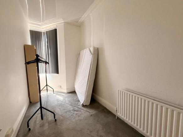 2 bed Flat to rent Image 5