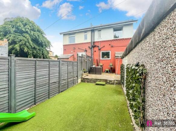 2 bed Semi-Detached for sale Image 12