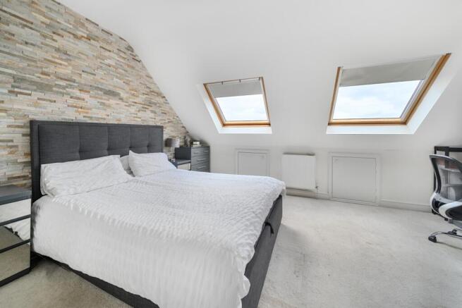 1323981-18-6880ad4b30c29