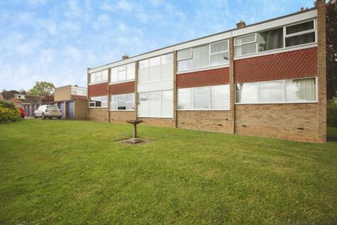 Ash Court, Rugby, CV22