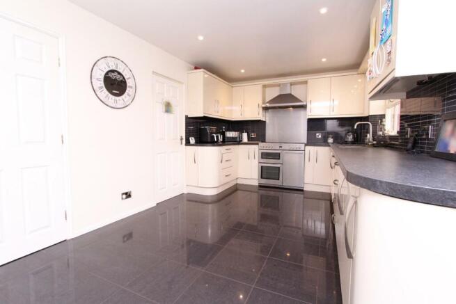 Fitted Kitchen