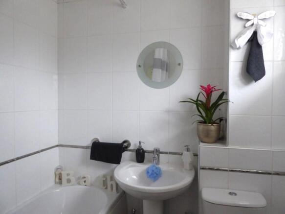 BATHROOM/W.C.