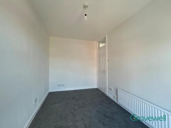 2 bed Terraced to rent Image 12