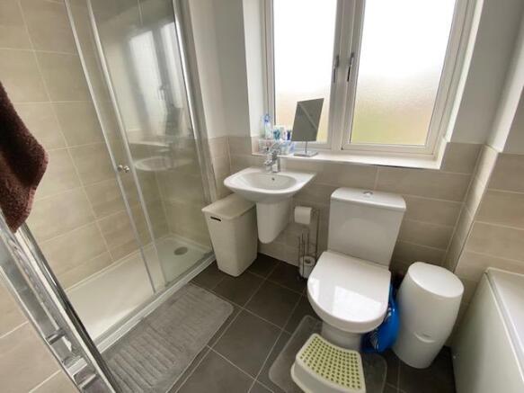 En-suite Bathroom