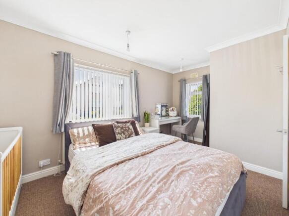 2 bed Semi-Detached for sale Image 6