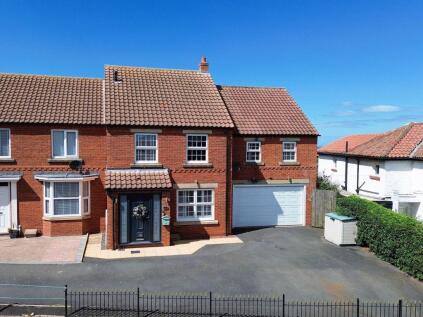 2 Chancel Way, Whitby