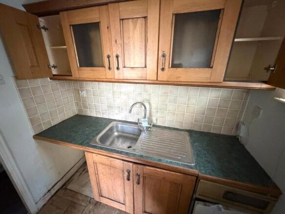 4 bed Detached for sale Image 8