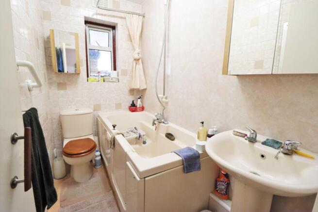 Photo 10