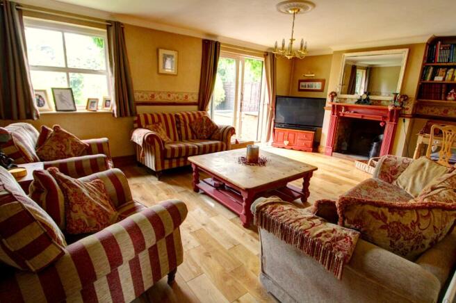 Lounge 1
