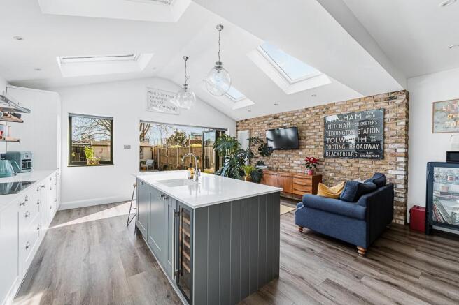 Swyncombe Avenue, Ealing, London, W5 4DR photo 4