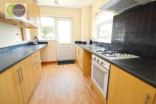 3 bed Semi-Detached for sale Image 4