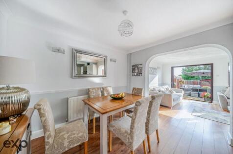 Moray Way, Rise Park, Romford, RM1