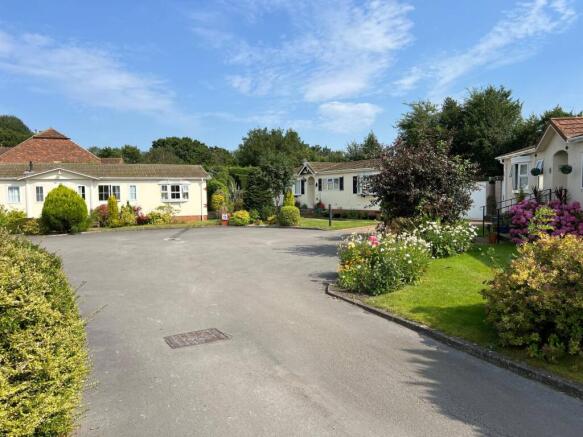 2 bed Park Home for sale Image 7