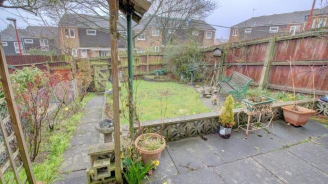 Rear Garden (alt angle)