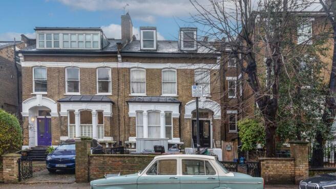 Flat D, 67 Queens Drive, Finsbury Park, London, N4 2BG