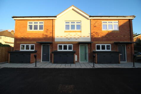 Trent Way, Worcester Park KT4