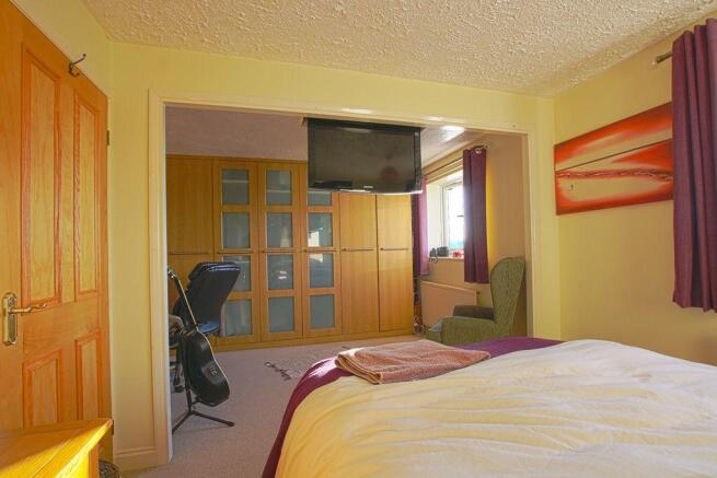Bedroom 1 (Double)