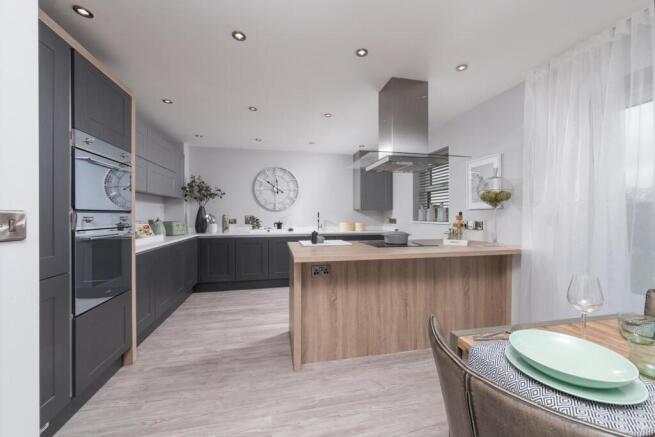 Kitchen/family/breakfast area