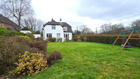 Penwood Road, Wash Water, Newbury, RG20 0LR