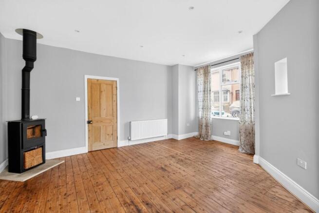 2skiptonst-4.jpg