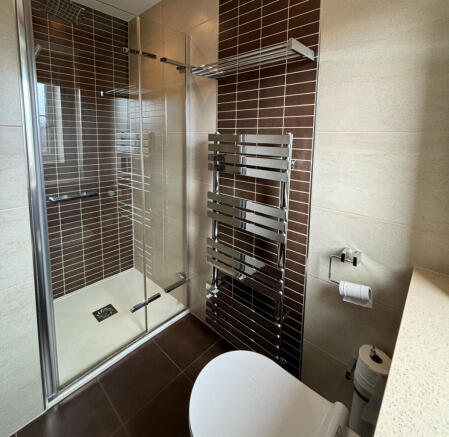 En-suite Bathroom