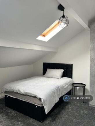 1 bed House Share to rent Image 4