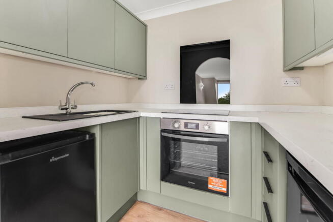 1 bed Flat for sale Image 3