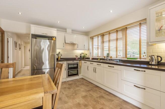 Kitchen/Breakfast Ro