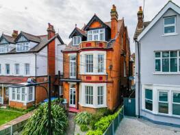 5a, Cobham Road, Westcliff-on-sea SS0 8EG