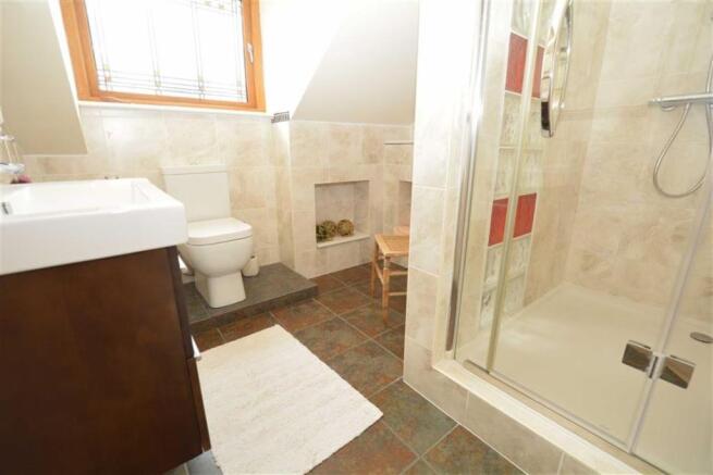 ENSUITE SHOWER ROOM