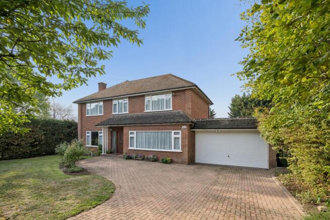 4-bed house on Moreland Drive, Gerrards Cross, Buckinghamshire SL9, £1,195,000