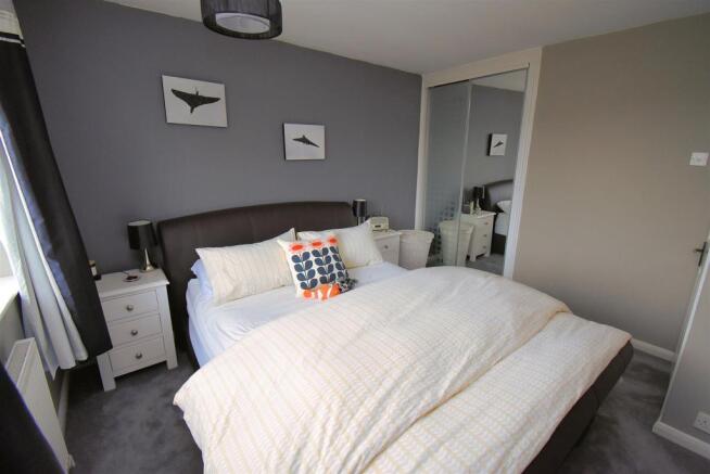 BEDROOM 1.jpg