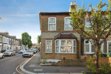 Parkhurst Road, Walthamstow, E17
