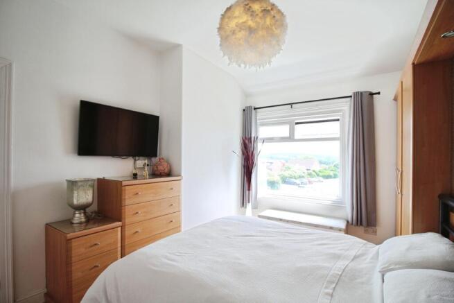 3 bed Terraced for sale Image 8