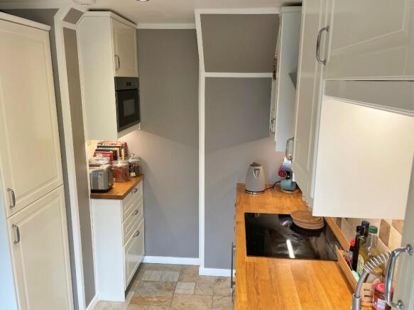 Kitchen aspect 2